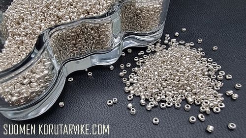 Seed beads 2mm ljus silver 10g